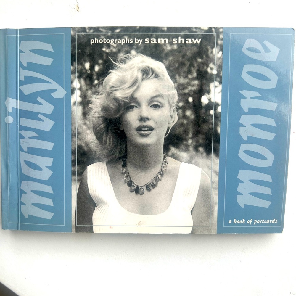 Marilyn Monroe book of postcards
